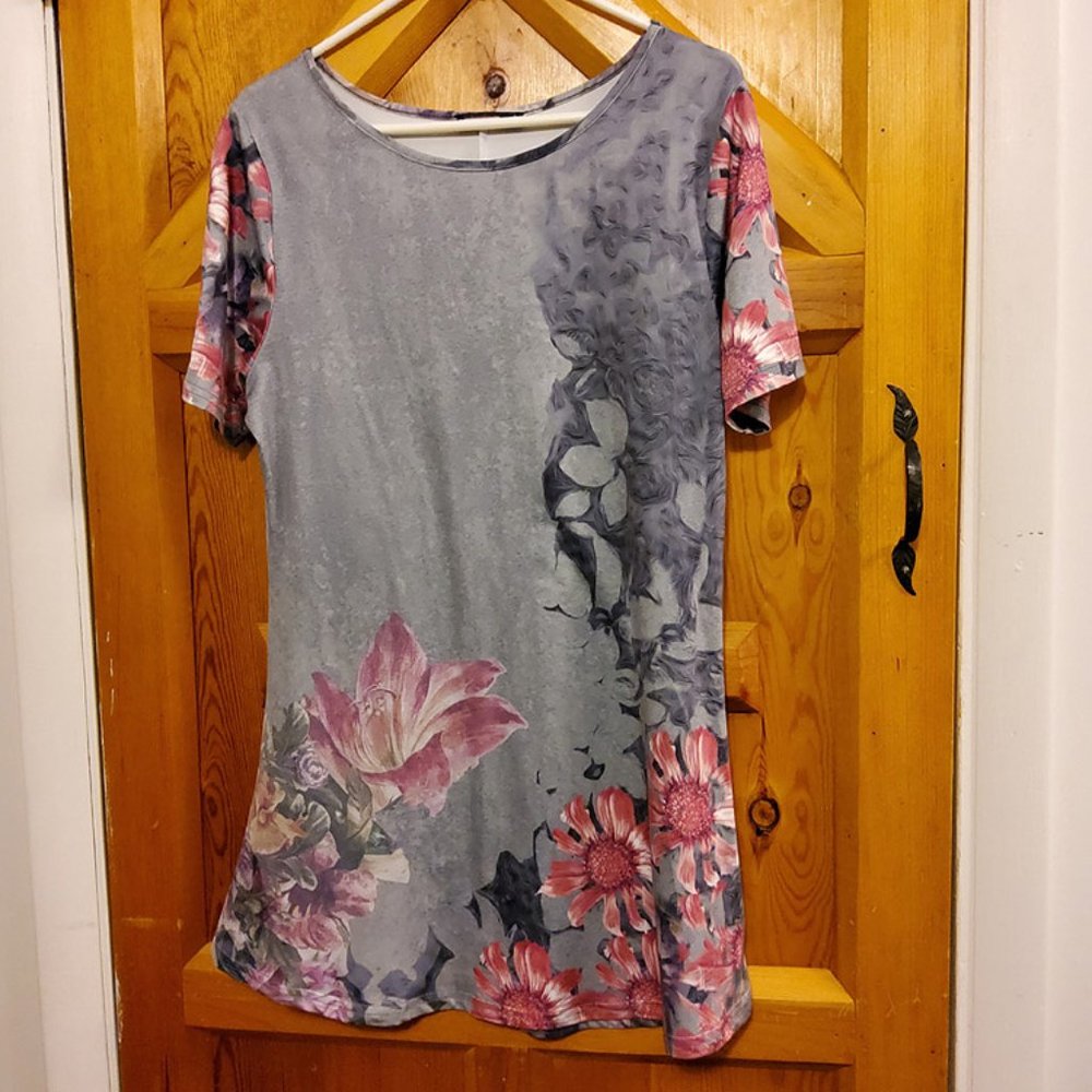 Azalea by Firminia Short Sleeve Floral Tunic